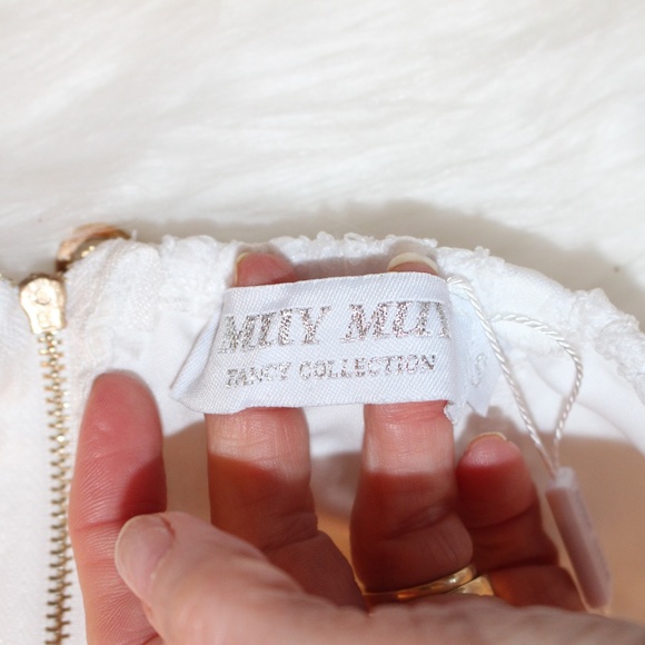 Muy Muy, White off the shoulder  Crochet lace crop top - Picture 10 of 12